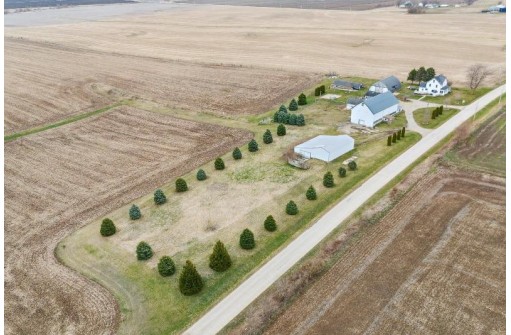 W3082 Greenbush Road, Juda, WI 53550