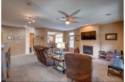 129 Carriage Way, DeForest, WI 53532