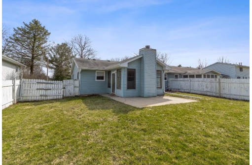 2040 Montana Avenue, Sun Prairie, WI 53590