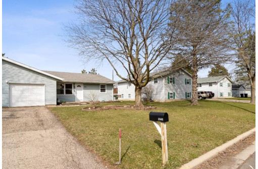 2040 Montana Avenue, Sun Prairie, WI 53590