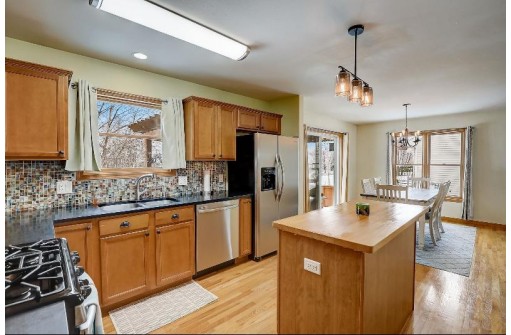 414 East Hill Parkway, Madison, WI 53718