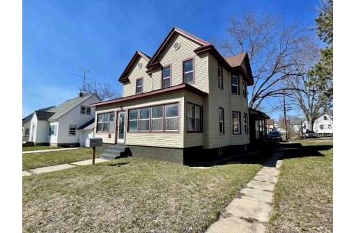 619 W Cook Street, Portage, WI 53901