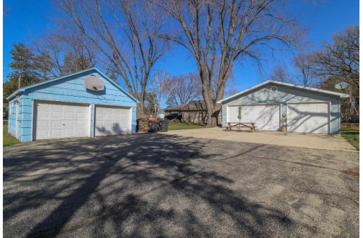 W6154 Hackbarth Road, Fort Atkinson, WI 53538