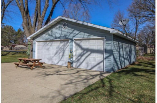 W6154 Hackbarth Road, Fort Atkinson, WI 53538