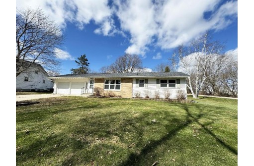 113 2nd Street, Friesland, WI 53935