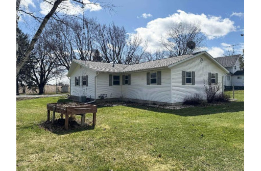 113 2nd Street, Friesland, WI 53935