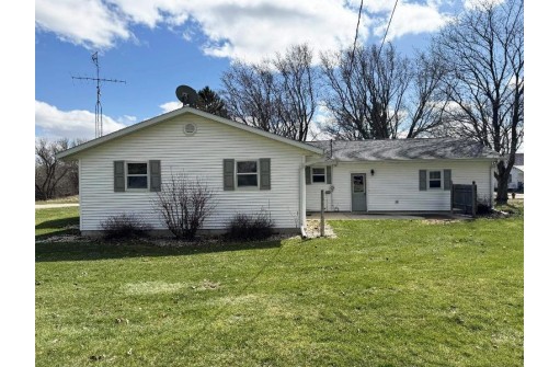 113 2nd Street, Friesland, WI 53935