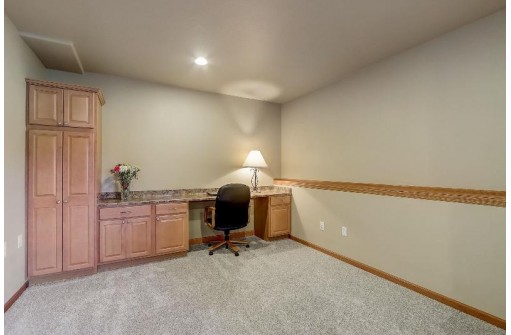 3002 Bunker View, Sun Prairie, WI 53590