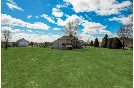 3002 Bunker View, Sun Prairie, WI 53590