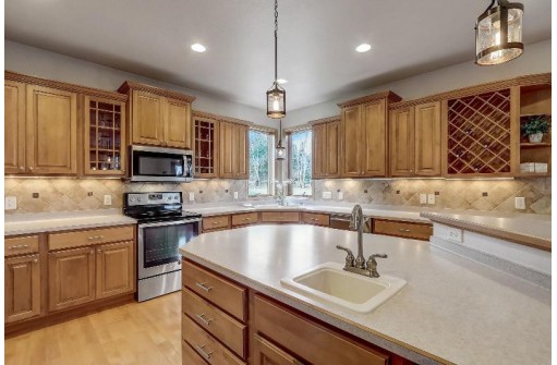 3002 Bunker View, Sun Prairie, WI 53590