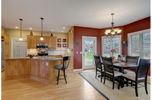 1609 Shenandoah Drive, Waunakee, WI 53597