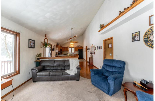 W1784 County Road Aw, Randolph, WI 53956