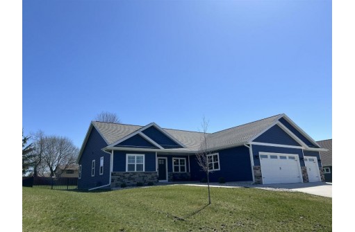 6686 Royal View Drive, DeForest, WI 53532