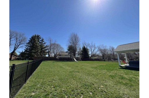 6686 Royal View Drive, DeForest, WI 53532