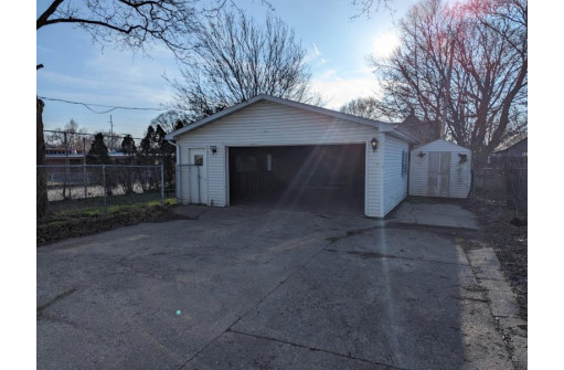 1136 9th Street, Beloit, WI 53511