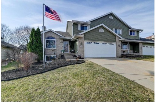 5879 Woodland Drive, Waunakee, WI 53597