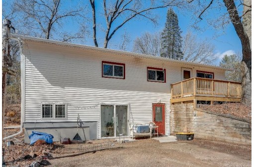 E11874 Trap Shoot Road, Baraboo, WI 53913