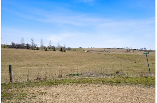 5 AC County Road K, Hollandale, WI 53544