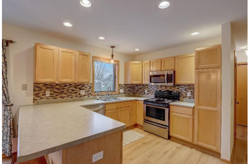 4005 Dolphin Drive, Madison, WI 53719