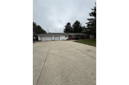 6744 E Avalon Road, Janesville, WI 53546