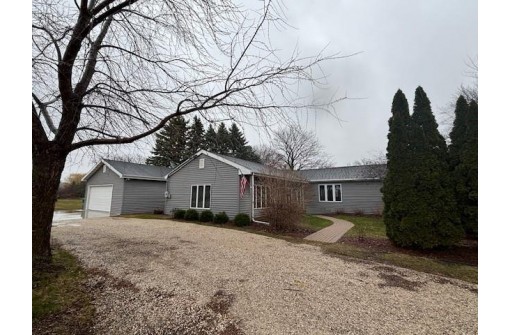 N7869 Lakeshore Drive, Fond Du Lac, WI 54937