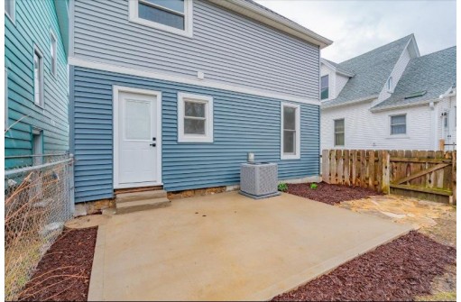 1418 Jenifer Street, Madison, WI 53703