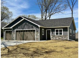 902 Lichte Drive Mazomanie, WI 53560