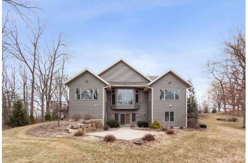 5333 N Northwood Trace, Janesville, WI 53545