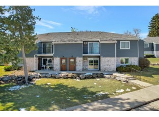 1303 Whispering Pines Way Fitchburg, WI 53713