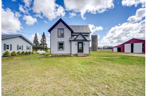 34 N Union Road, Brooklyn, WI 53521