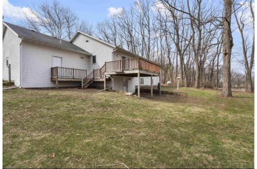 5631 Hodgson Road, Mazomanie, WI 53560