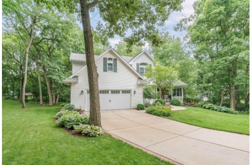 1988 Timber Lake Road, Fitchburg, WI 53575