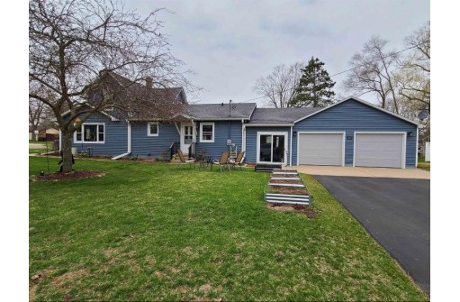 403 W Harvey Street, Rio, WI 53960