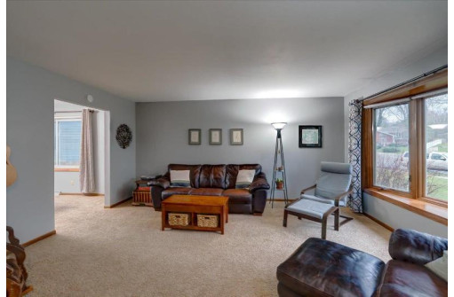 4906 Ralph Circle, Madison, WI 53714