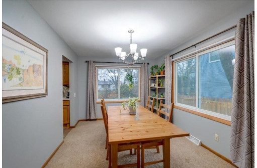 4906 Ralph Circle, Madison, WI 53714