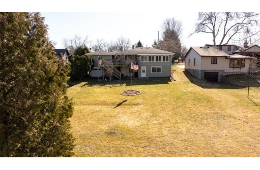 315 Mill Street, Fox Lake, WI 53933