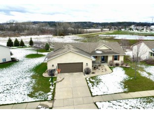 1103 Edgeview Drive Janesville, WI 53545