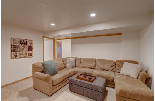 3802 Cosgrove Drive, Madison, WI 53719