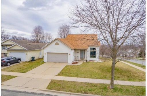 3802 Cosgrove Drive, Madison, WI 53719