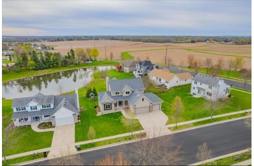 801 Harvest Lane, Stoughton, WI 53589