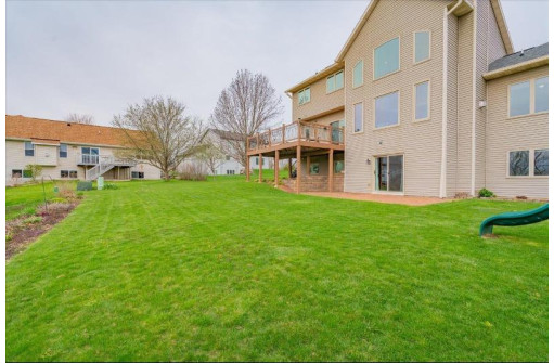 801 Harvest Lane, Stoughton, WI 53589