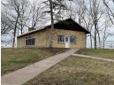 38371 Highway 18, Prairie Du Chien, WI 53821