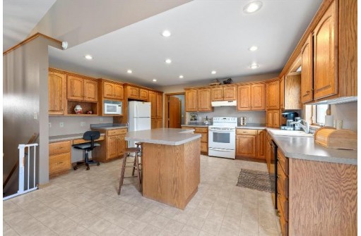 23427 Charlesburg Road, Kiel, WI 53042