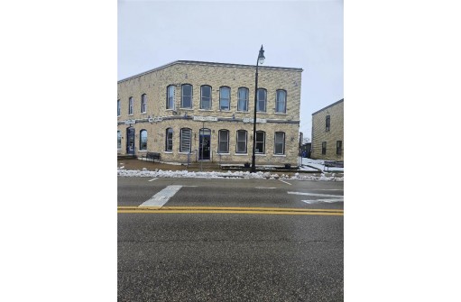 101 E Main Street 1, Waunakee, WI 53597