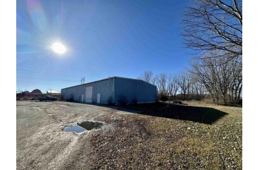 5961 Highway 151, Platteville, WI 53818