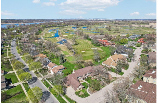 4 Golf Course Road, Madison, WI 53704