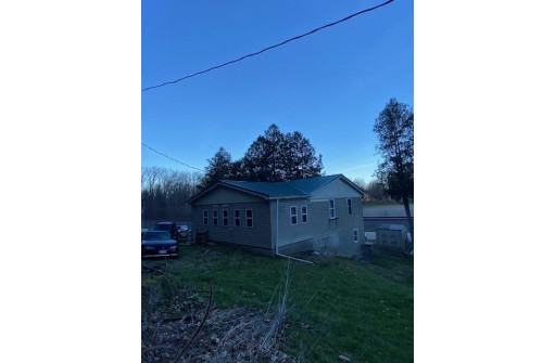 7280 Closing Dam Road, Cassville, WI 53806