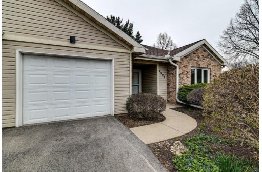 7202 Saukdale Drive, Madison, WI 53717