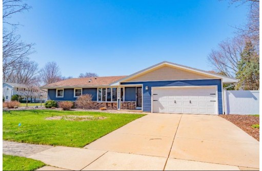 3302 Nightingale Lane, Middleton, WI 53562