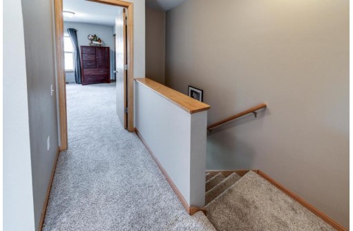 240 S Musket Ridge Drive 3, Sun Prairie, WI 53590